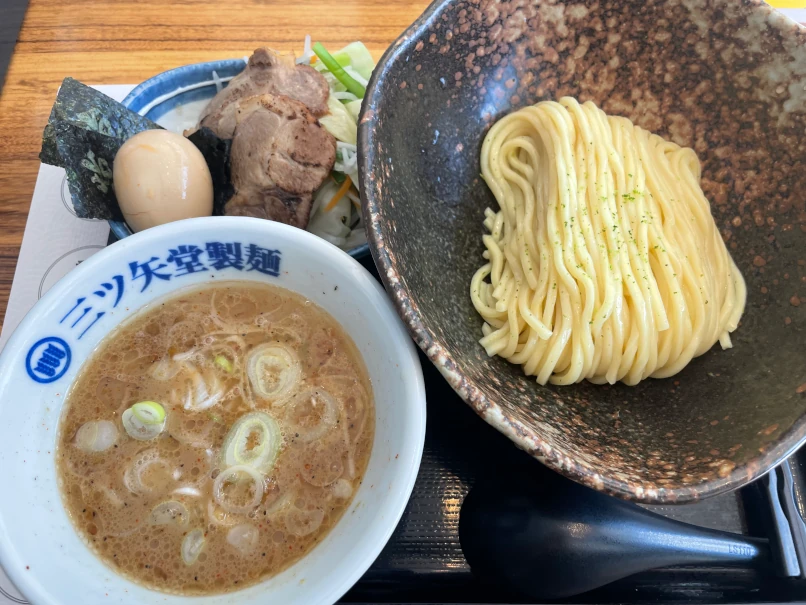 怡己・三ツ矢堂